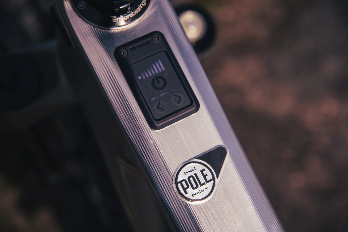 Maxon control unit integrated into the Hiisi top tube